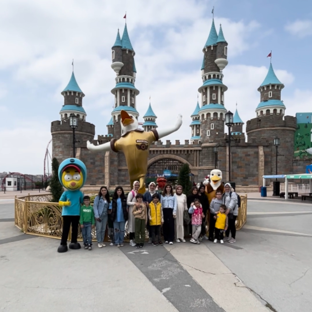Depremzede Çocuklarımızı Vialand Tema Park’ta Ağırladık