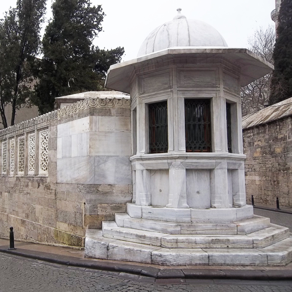 Mimar Sinan Türbesi